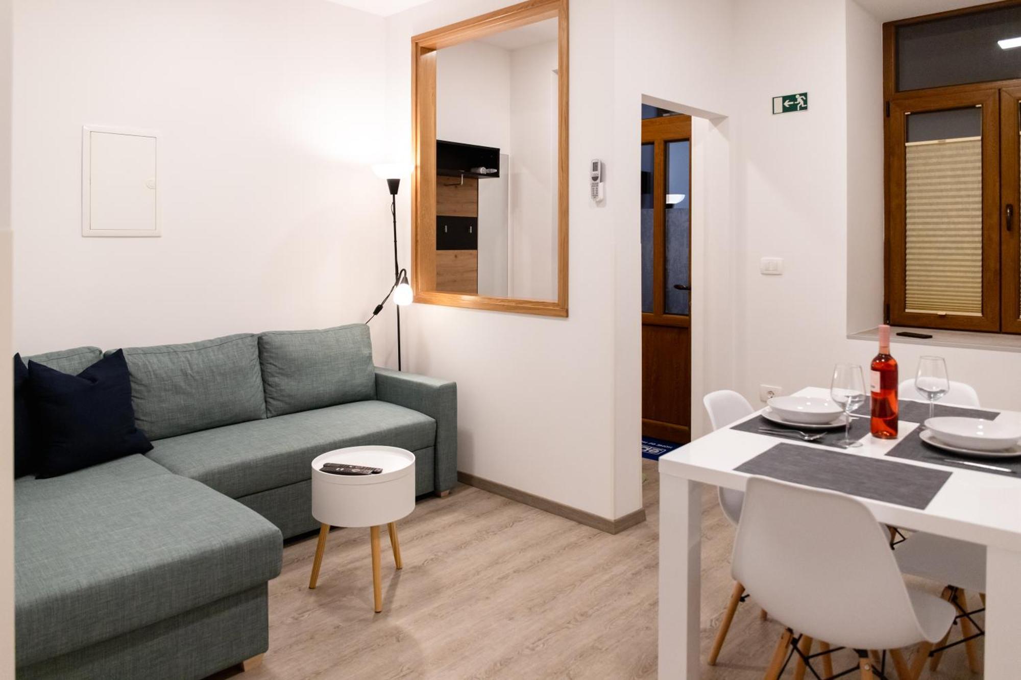Oliver Street Apartment Vipava Eksteriør bilde