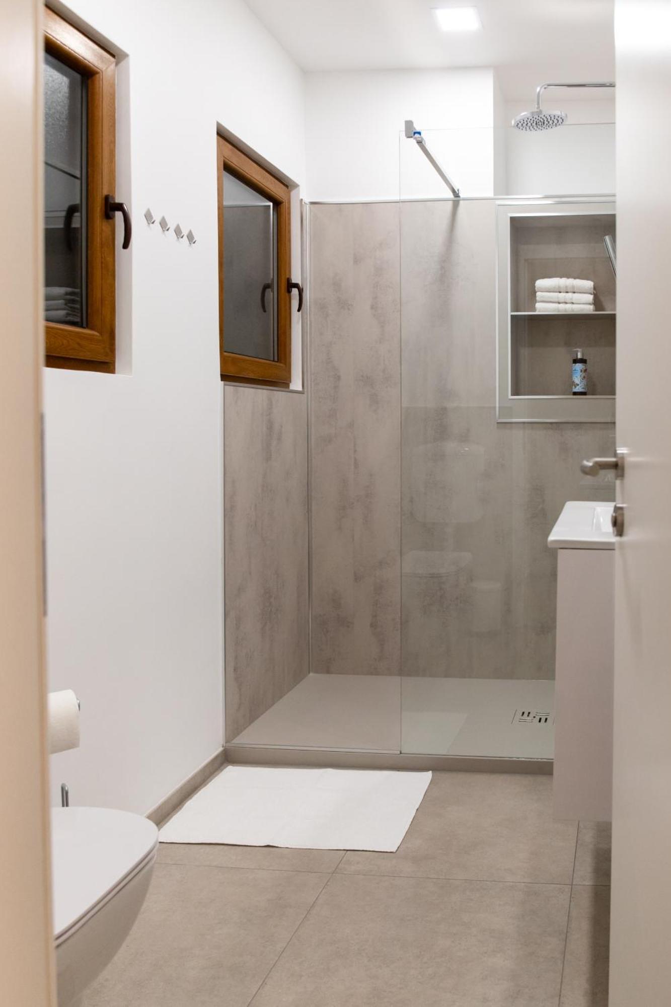 Oliver Street Apartment Vipava Eksteriør bilde
