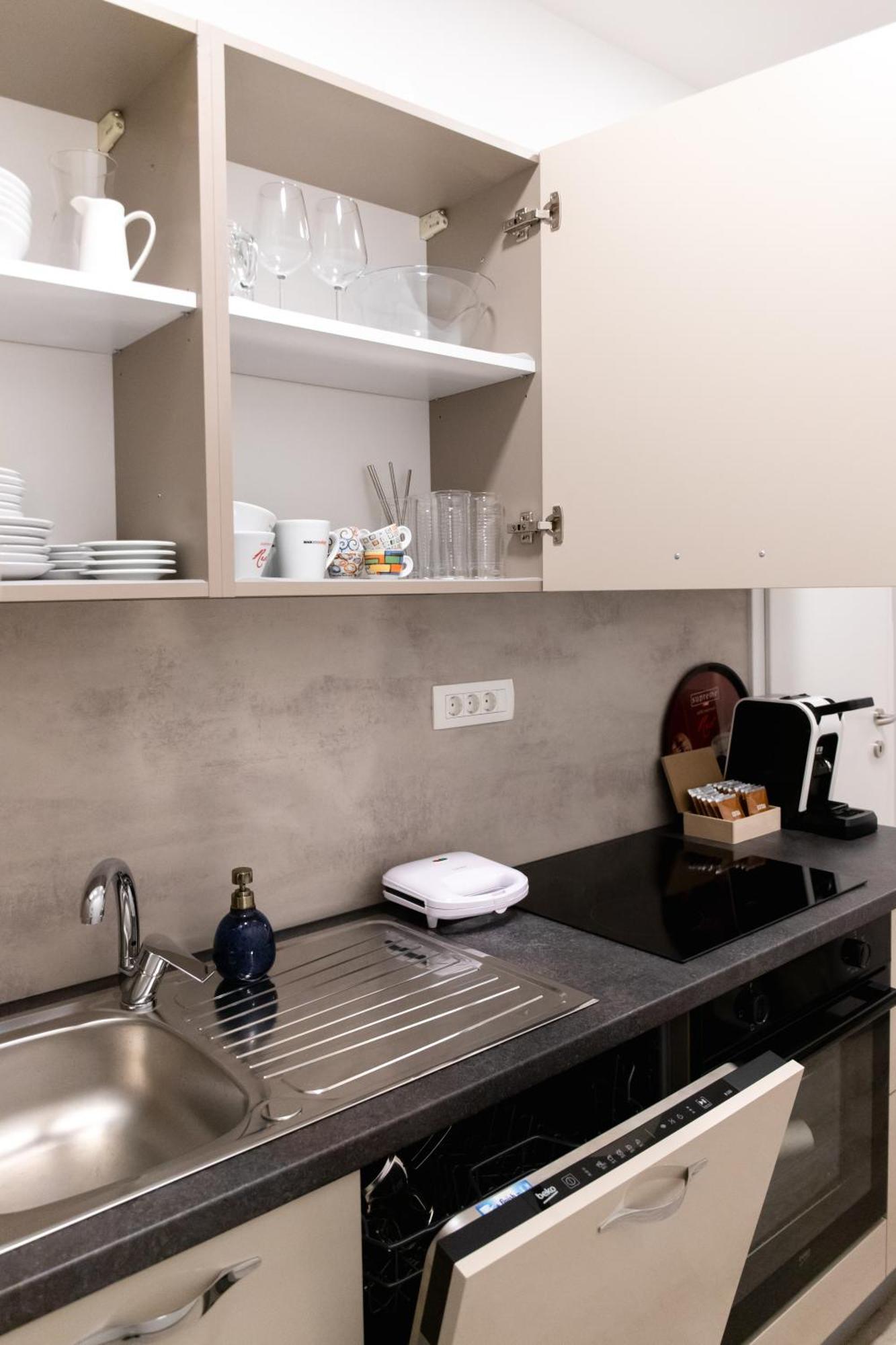 Oliver Street Apartment Vipava Eksteriør bilde